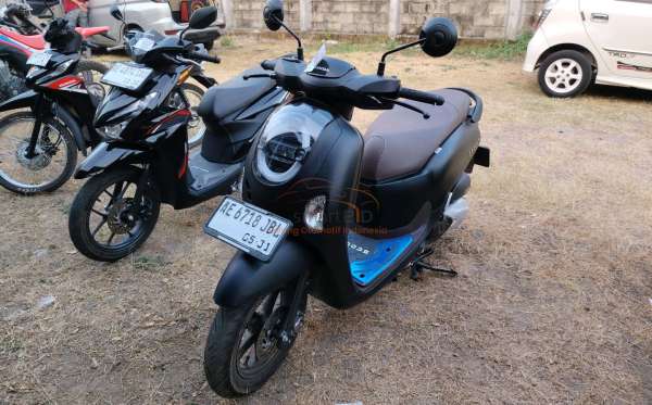 HONDA  SCOOPY
