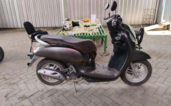 HONDA SCOOPY STYLISH