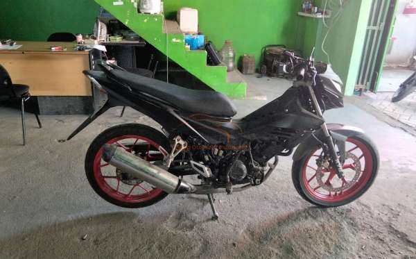 HONDA SONIC 150 R