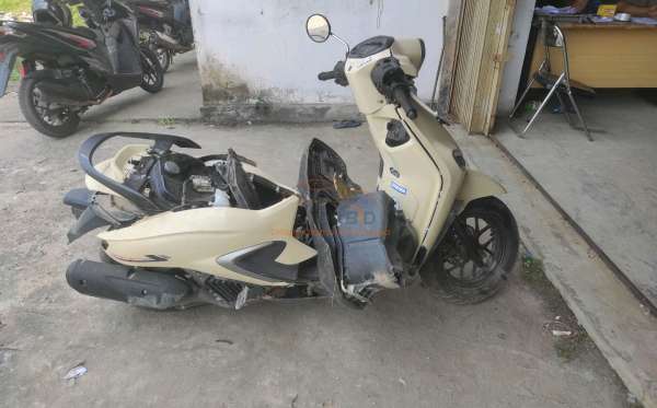 HONDA  STYLO