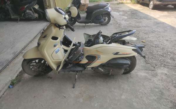 HONDA  STYLO