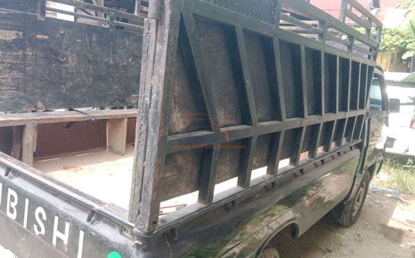 MITSUBISHI  L 300 L300 PU FB-R (4X2)