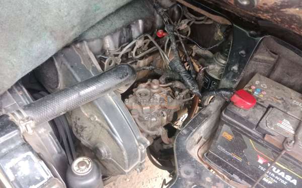 MITSUBISHI  L 300 L300 PU FB-R (4X2)