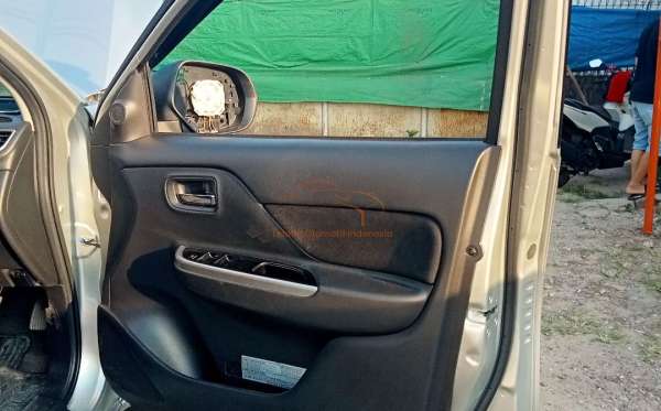 MITSUBISHI DC GLS 4X4