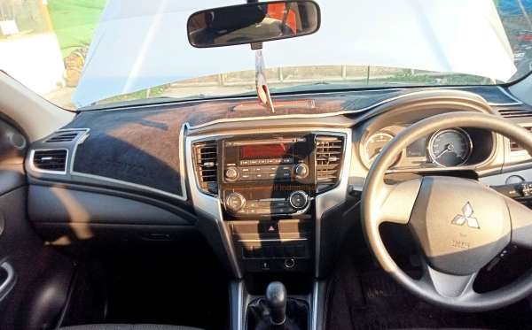 MITSUBISHI DC GLS 4X4