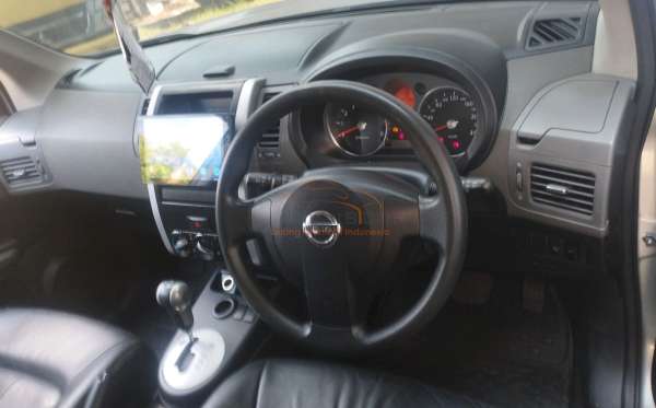 NISSAN X TRAIL 2.0
