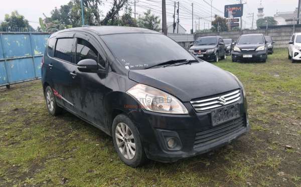SUZUKI ERTIGA