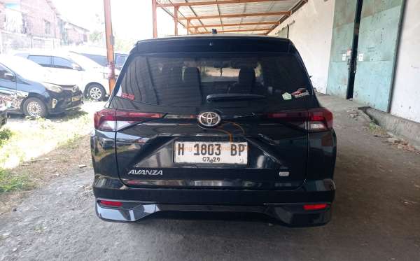 TOYOTA  AVANZA  1.3 E