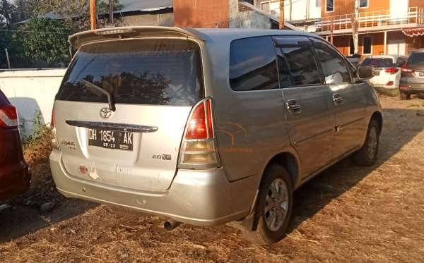 TOYOTA  KIJANG  INNOVA V