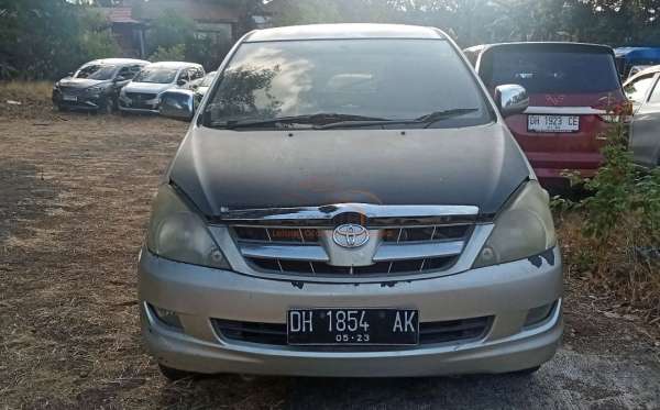 TOYOTA  KIJANG  INNOVA V