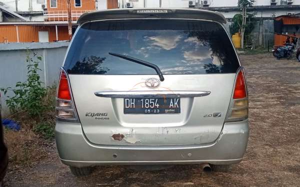 TOYOTA  KIJANG  INNOVA V