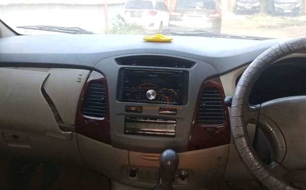 TOYOTA  KIJANG  INNOVA V