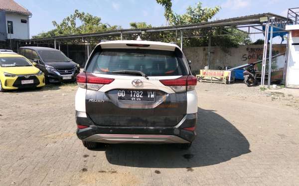 TOYOTA RUSH S