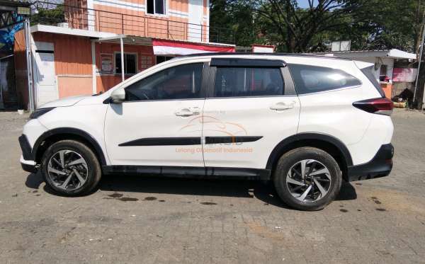 TOYOTA RUSH S