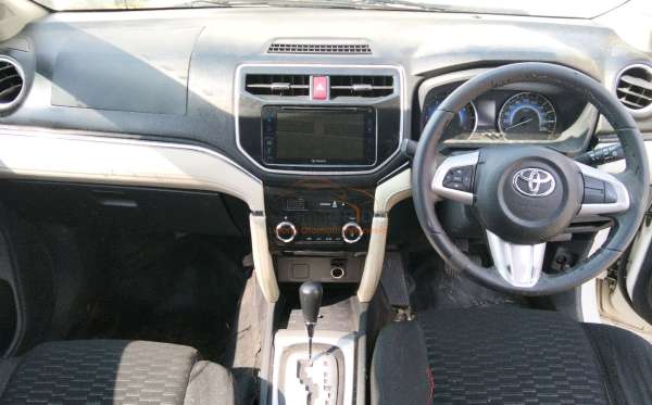 TOYOTA RUSH S
