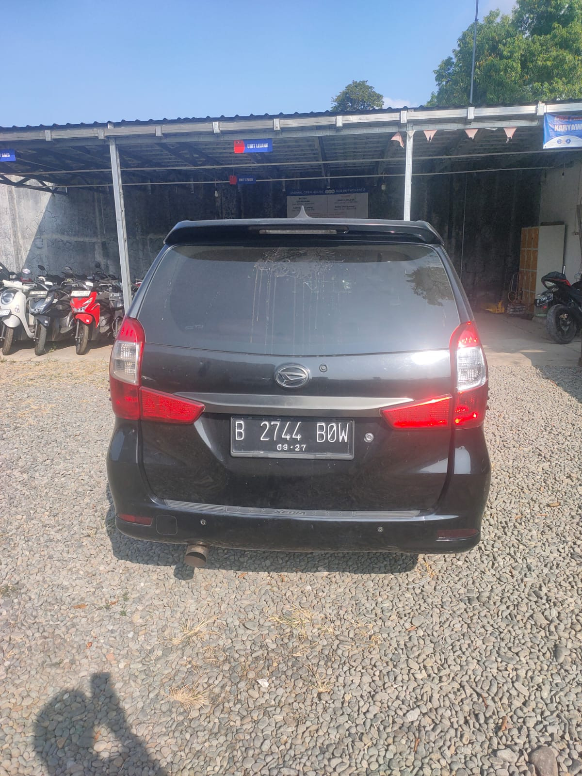 DAIHATSU  XENIA  R