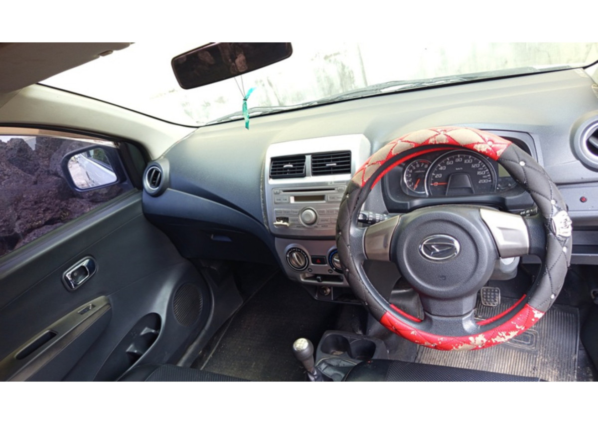 DAIHATSU  AYLA  X