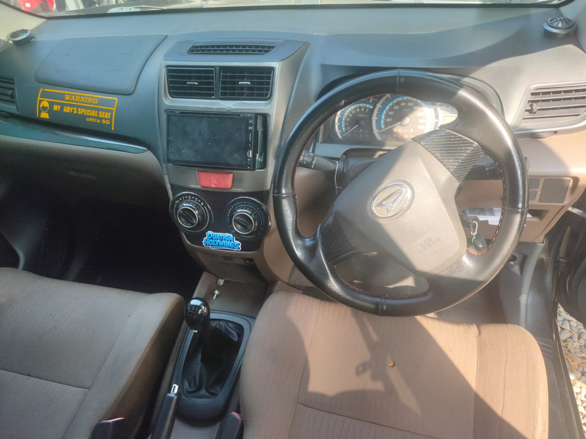 DAIHATSU  XENIA  R