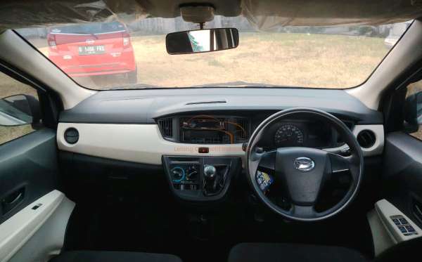 DAIHATSU SIGRA D