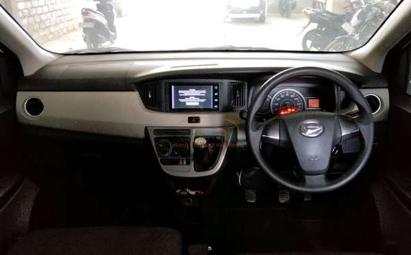 DAIHATSU SIGRA