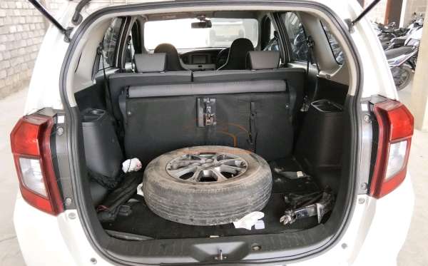 DAIHATSU SIGRA