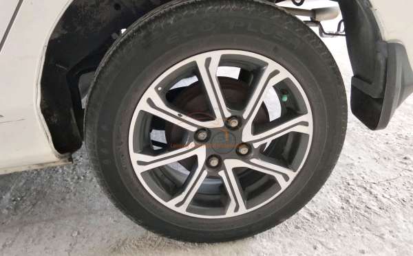 DAIHATSU SIGRA