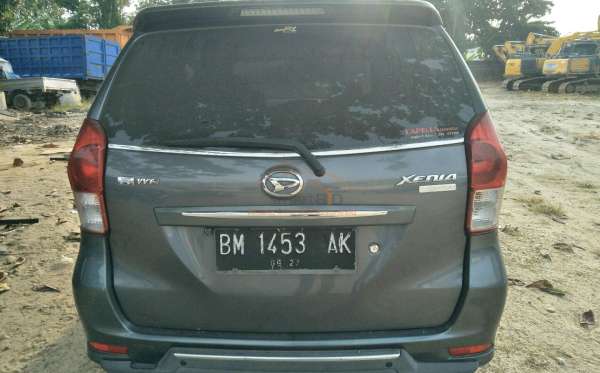 DAIHATSU XENIA