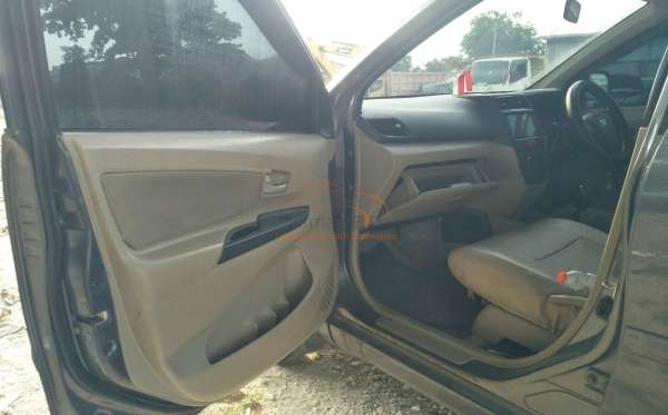 DAIHATSU XENIA