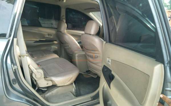 DAIHATSU XENIA