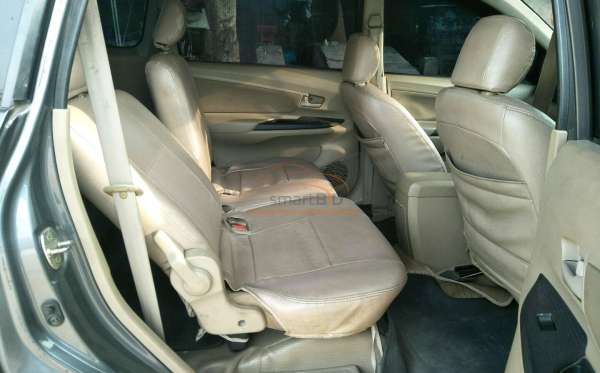DAIHATSU XENIA