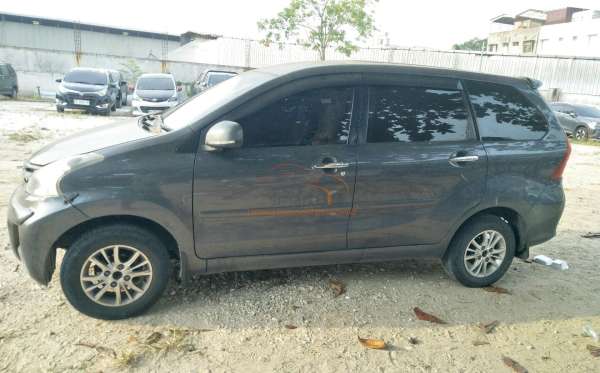 DAIHATSU XENIA