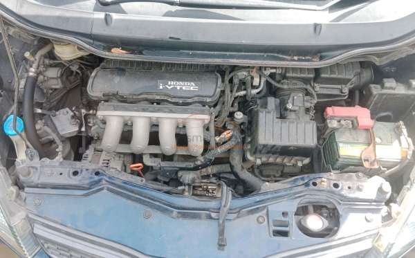 HONDA JAZZ GE8 1.5 E