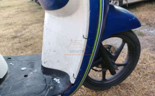 HONDA SCOOPY CW