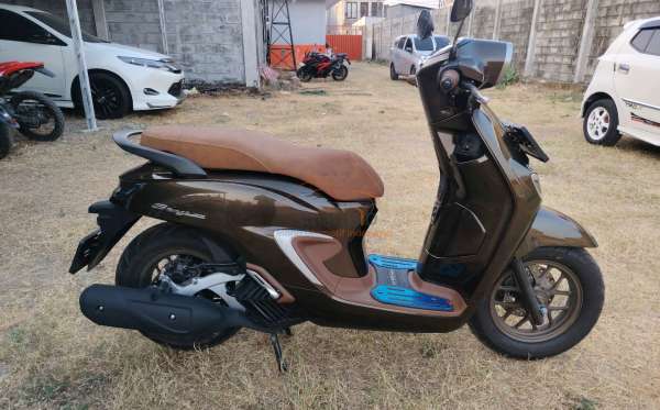 HONDA STYLO ABS