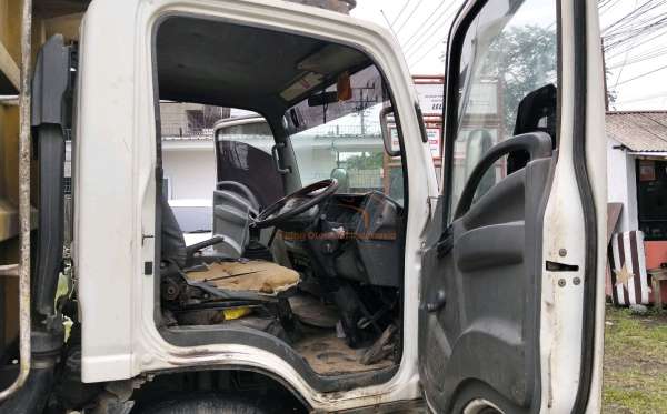 ISUZU NMR 71T HD 6.1