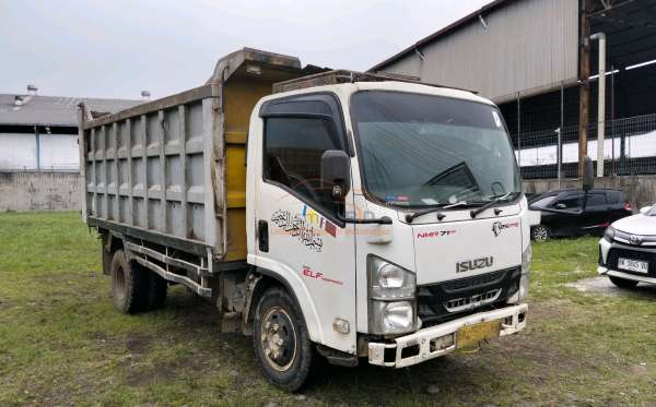 ISUZU NMR 71T HD 6.1