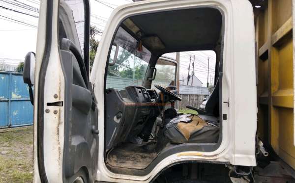 ISUZU NMR 71T HD 6.1