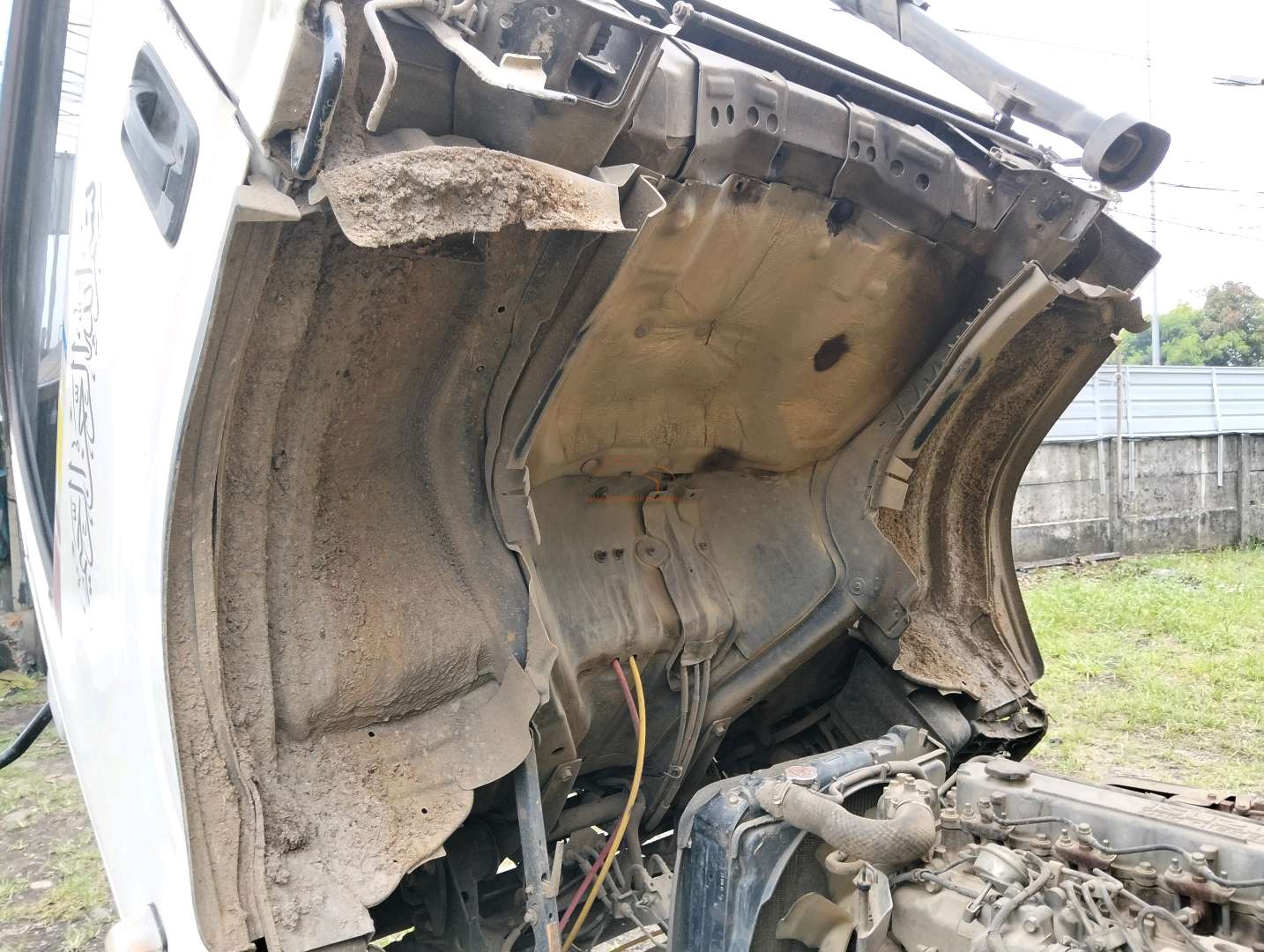 ISUZU NMR 71T HD 6.1