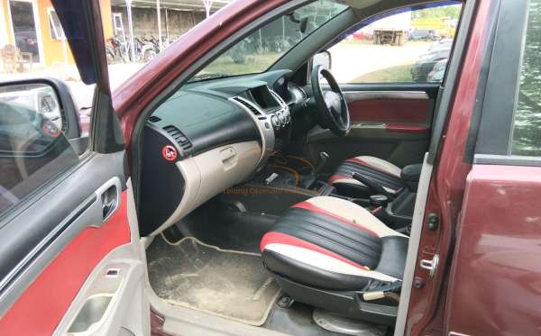 MITSUBISHI  PAJERO  SPORT