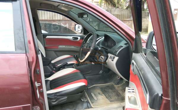 MITSUBISHI  PAJERO  SPORT