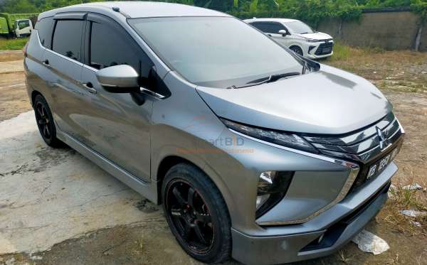 MITSUBISHI XPANDER SPORT