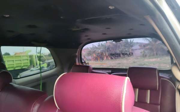 TOYOTA INNOVA