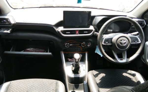 TOYOTA  RAIZE