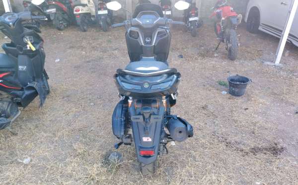 YAMAHA  NMAX