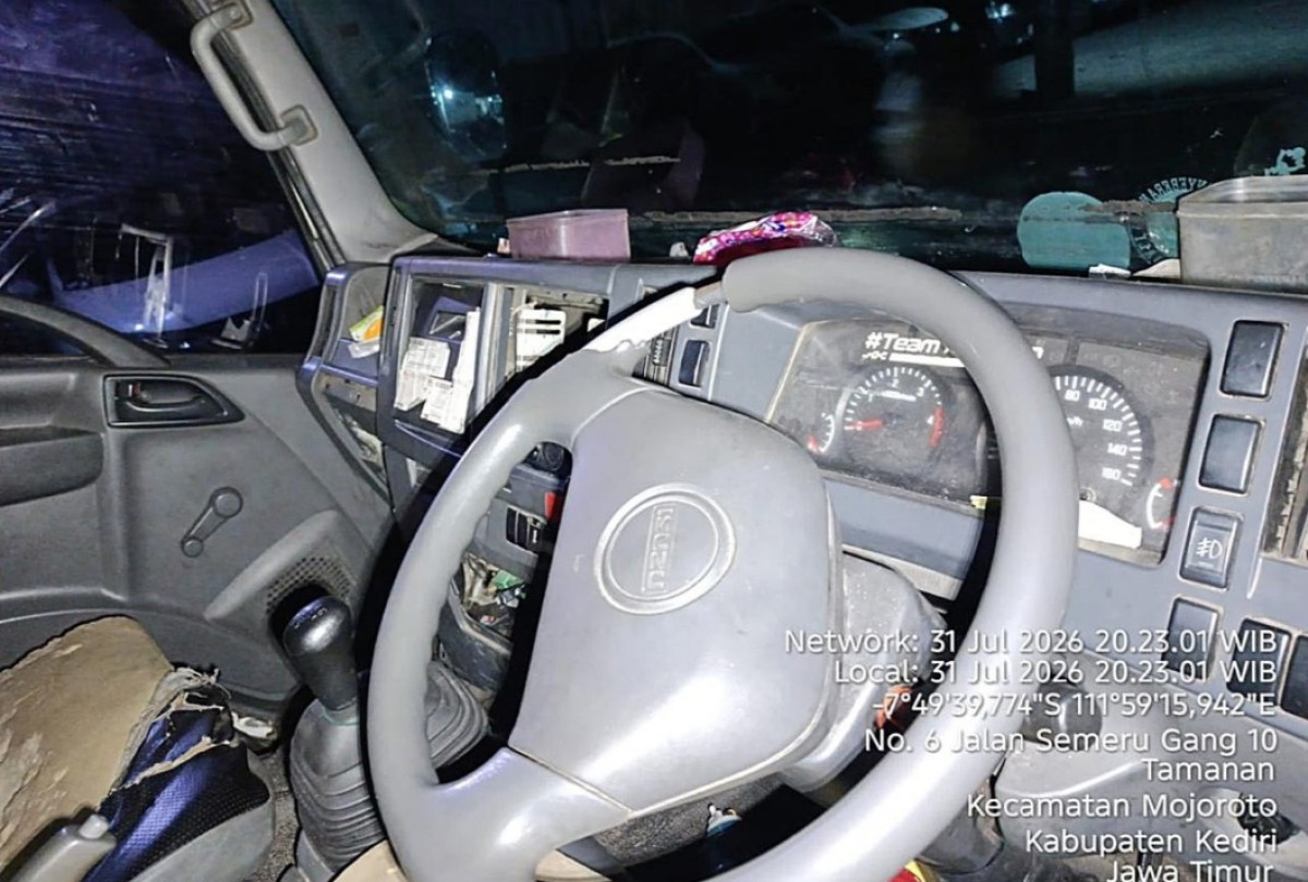 ISUZU NMR 81U