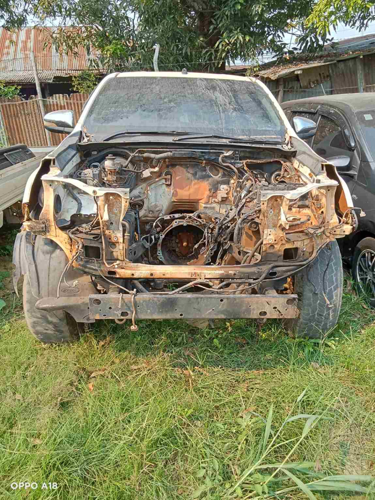 TOYOTA HILUX 2.4G DC