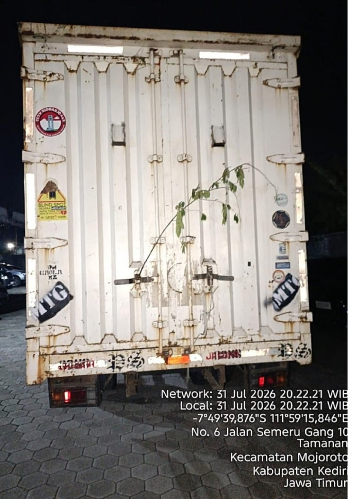 ISUZU NMR 81U