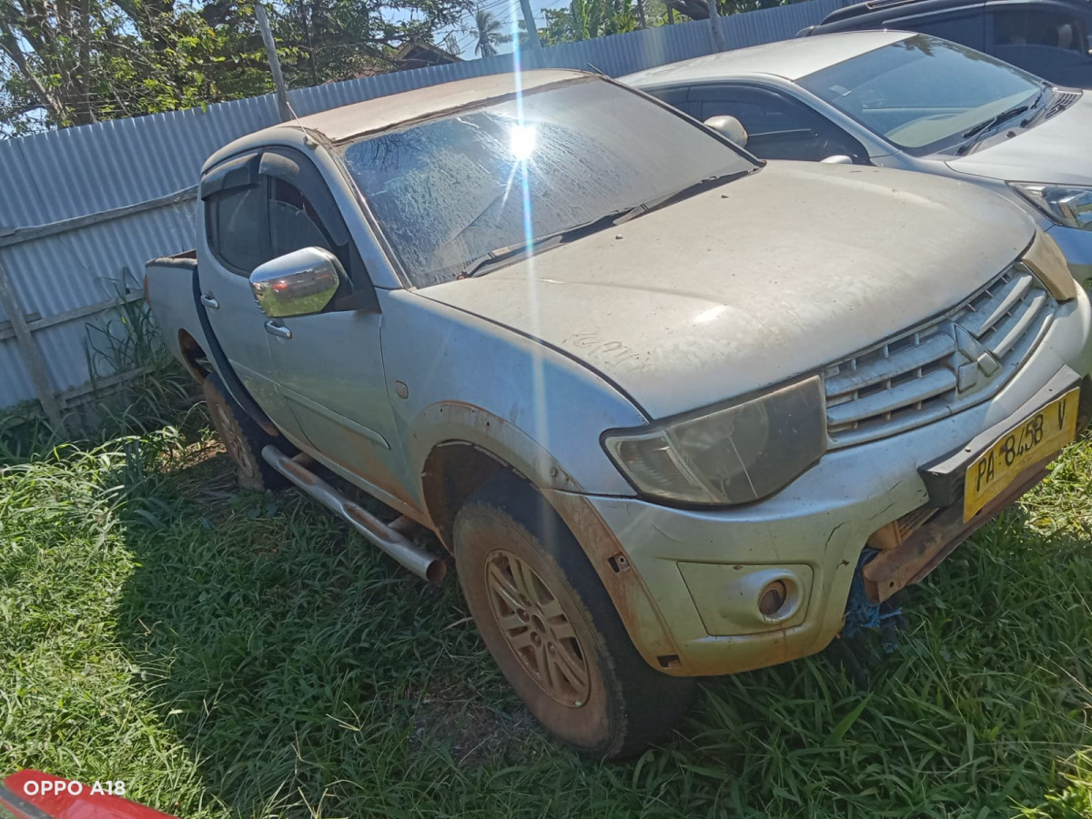 MITSUBISHI  STRADA  TRITON DC GLS
