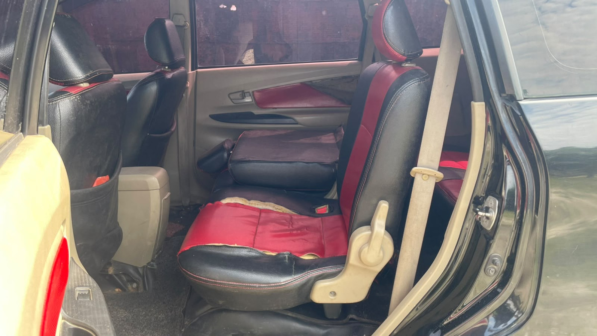 DAIHATSU XENIA