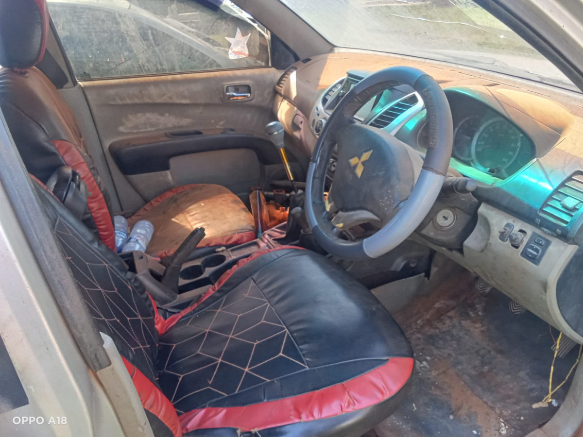 MITSUBISHI  STRADA  TRITON DC GLS